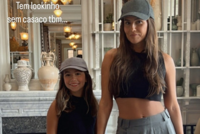 Deborah Secco combina look com a filha em Londres