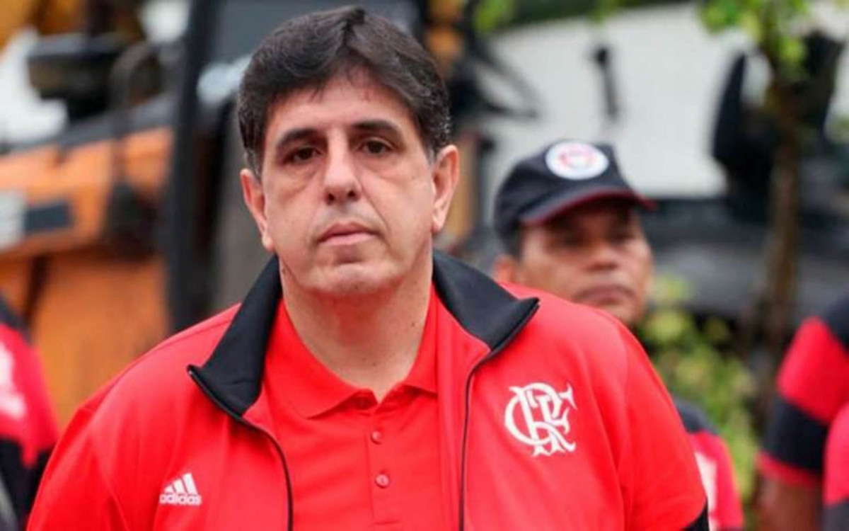 Dirigente entrega o cargo e anuncia candidatura à presidência do Flamengo
