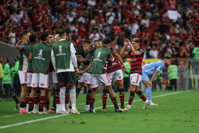Libertadores: Flamengo goleia o Bolívar e volta à zona de classificação