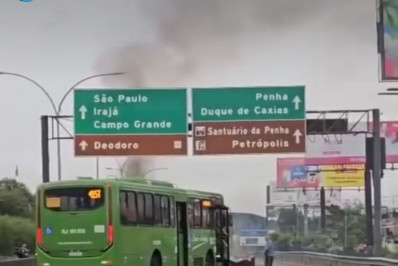 Manifestação interdita temporariamente a Linha Vermelha, em Duque de Caxias