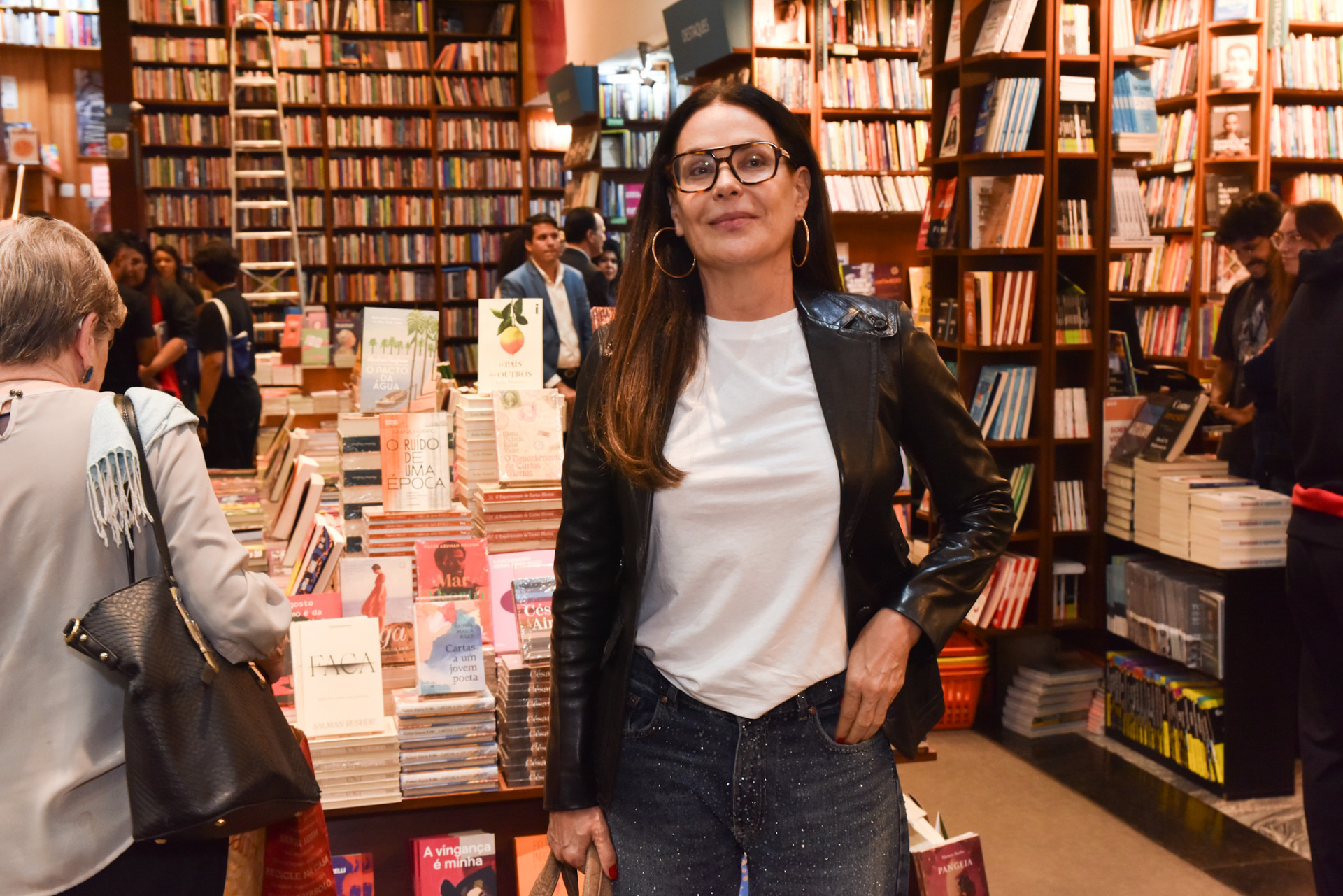 Carolina Ferraz - Leo Franco/ Agnews