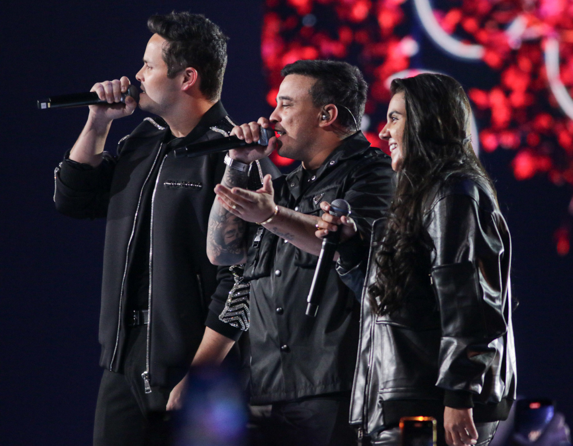 Yasmin Santos e Matheus e Kauan - Van Campos / Agnews