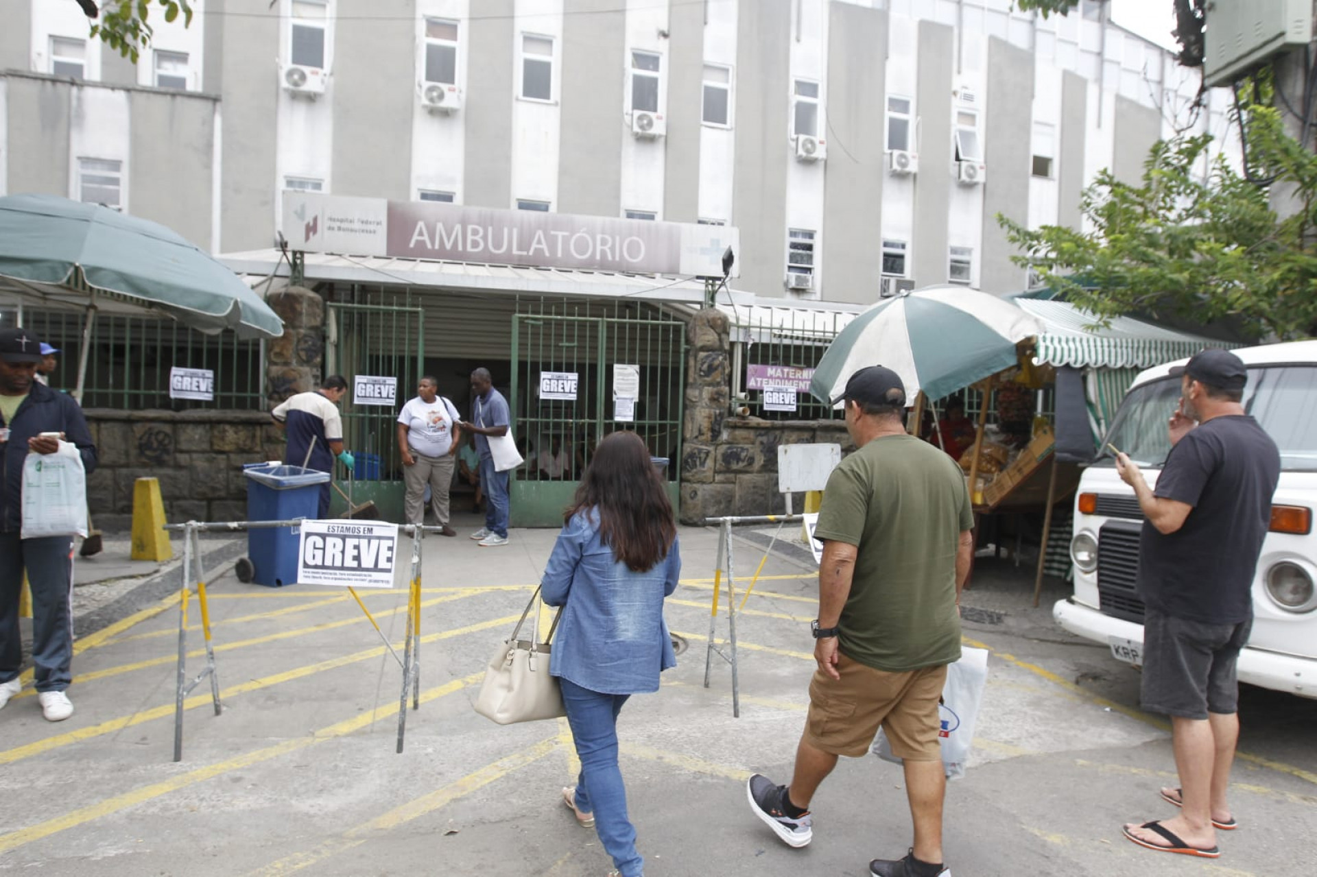 Funcionários de hospitais federais iniciaram greve contra privatização da rede - Reginaldo Pimenta/Agência O Dia