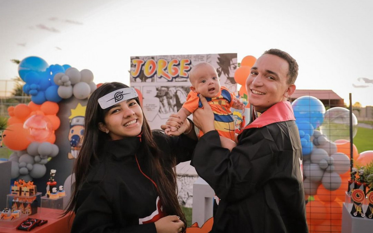 João Gomes e Ary Mirelle celebram o 4º mês de Jorge com o tema Naruto - Reprodução/Instagram