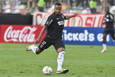 Marlon Freitas admite 'sofrimento', mas exalta classificação do Botafogo na Libertadores