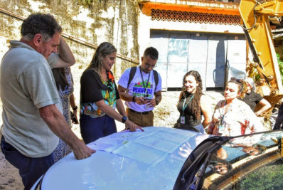 Secretaria de Periferias visita obras de contenção de encostas do Novo PAC em Petrópolis