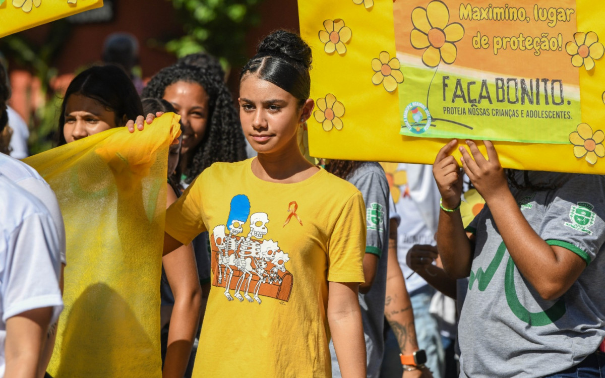 Caminhada Maio Laranja 2024 contou com a participação de estudantes da rede pública de ensino