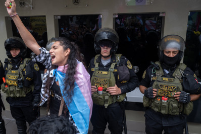 No Peru, ativistas protestam contra decreto que descreve transexualidade como 'transtorno mental'