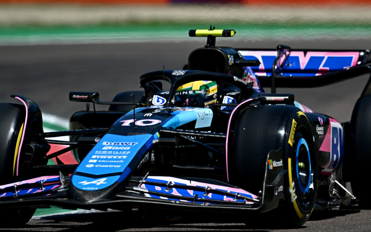 Piloto da Alpine, Pierre Gasly utilizou capacete com pintura igual à de Ayrton Senna 