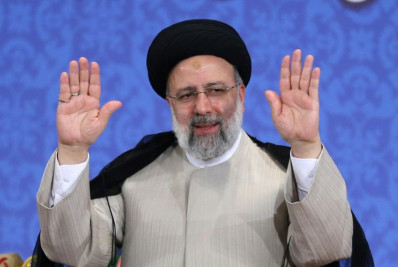 Saiba quem é Ebrahim Raisi, presidente do Irã morto em queda de helicóptero