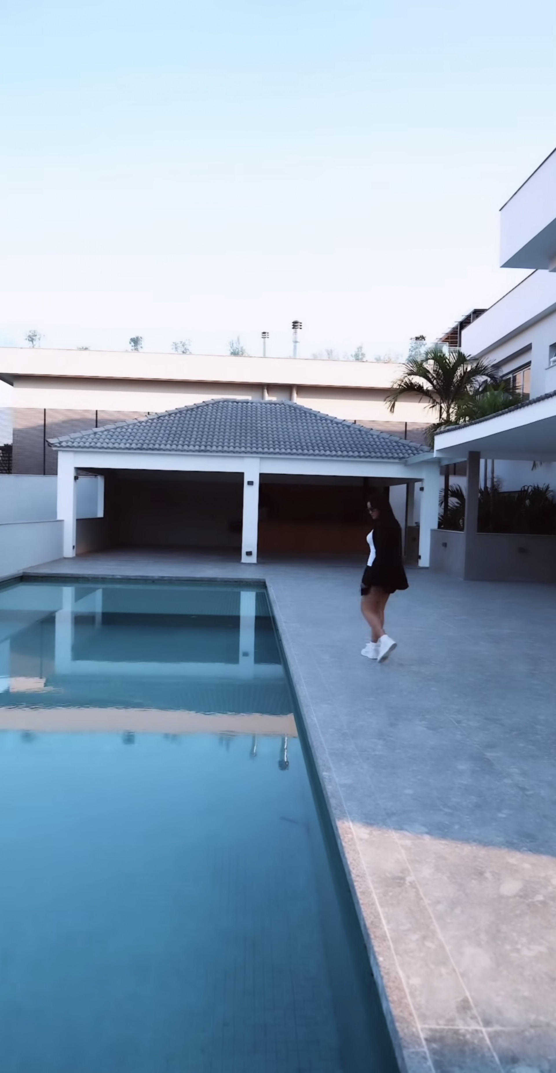 Juliette faz tour por nova mansão e impressiona seguidores - Reprodução