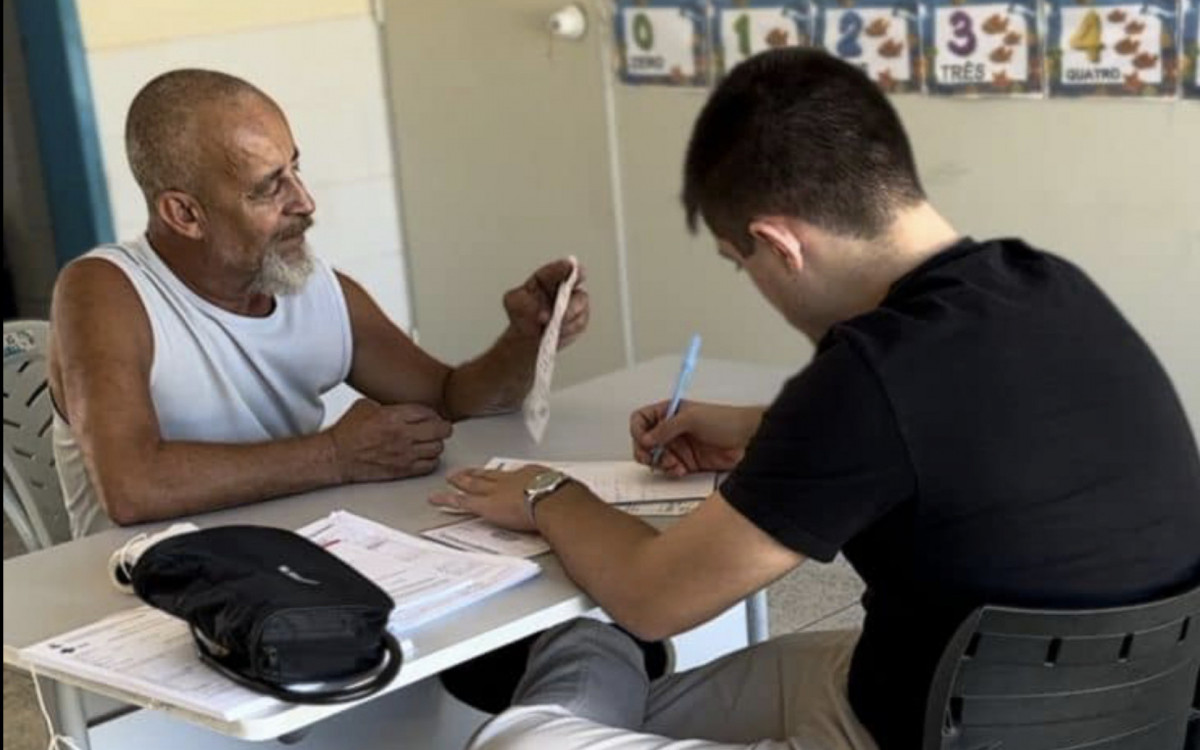 A ação somou 765 atendimentos gratuitos, incluindo 61 consultas com clínico geral, 52 consultas com pediatra, 170 vacinações contra a gripe e 111 atendimentos com trancista