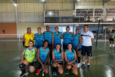 Time de vôlei feminino de Quissamã brilha em amistoso contra Mavericks
