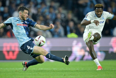 Jogadores sofrem tentativa de assalto, e ladrões atiram em carros