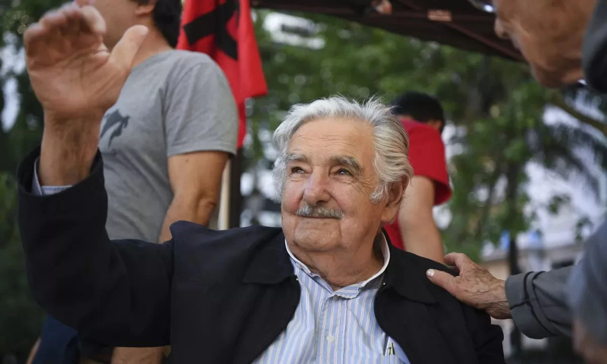 Líderes mundiais manifestam pesar pela morte de Mujica