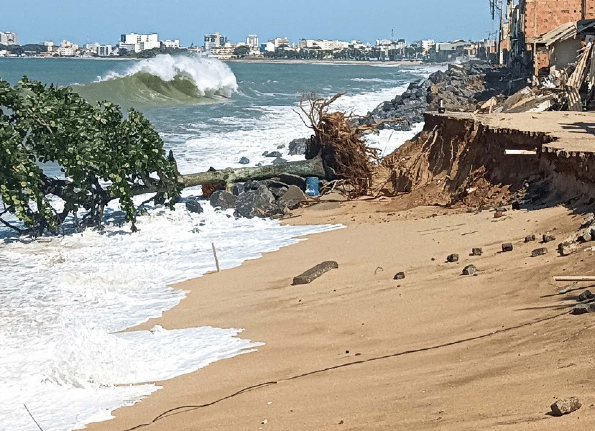 As equipes continuam na região e seguem em monitoramento 24 horas por dia - Foto: Divulgação