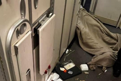 Vídeo: após turbulência em voo para Singapura, uma pessoa morre e dezenas ficam feridas