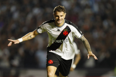 Com emoção, Vasco vence o Fortaleza nos pênaltis e avança na Copa do Brasil