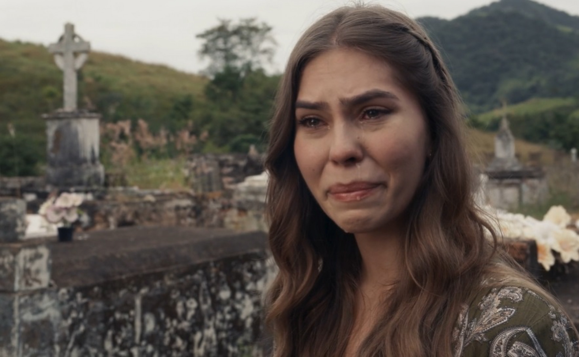 Buba se emociona durante conversa com a mãe - Reprodução de vídeo / TV Globo