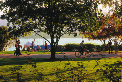 Homem nu mata mulher que corria em parque na Suíça