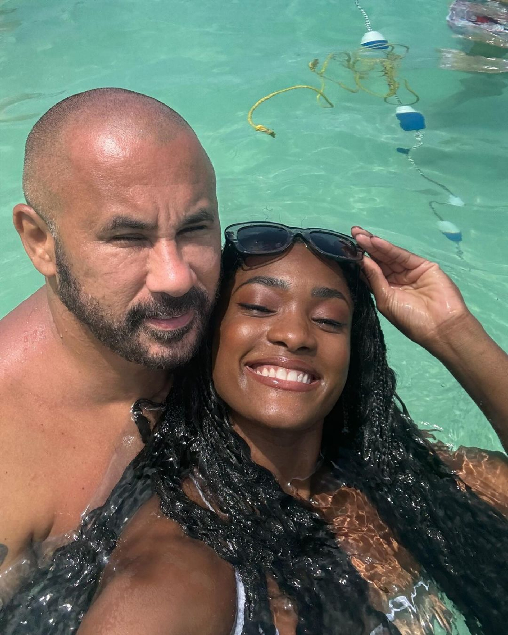 Erika Januza mostra registros de viagem às Ilhas Cayman - Rprodução do Instagram