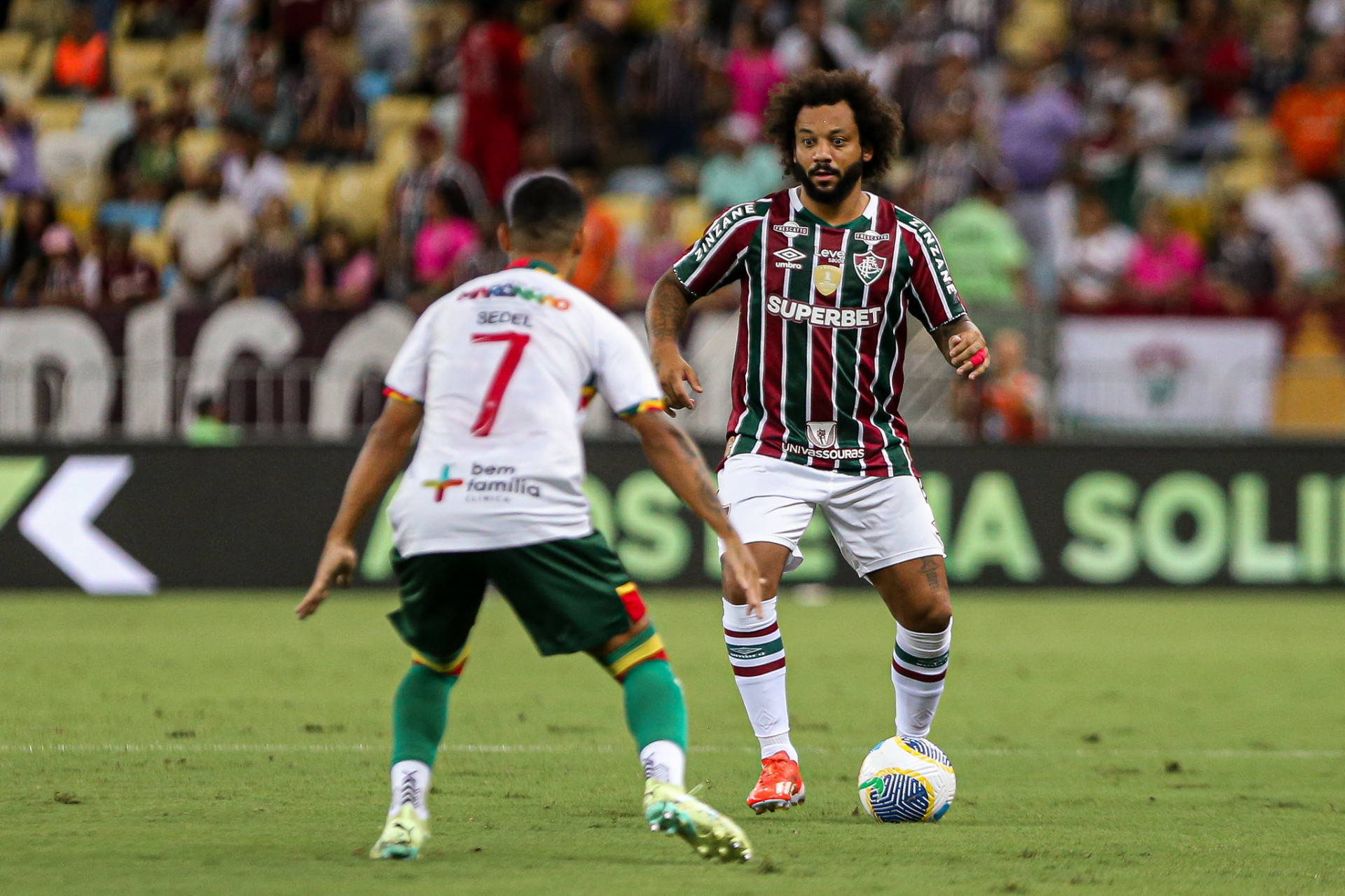 Marcelo, do Fluminense, em ação contra o Sampaio Corrêa - Marcelo Gonçalves/Fluminense