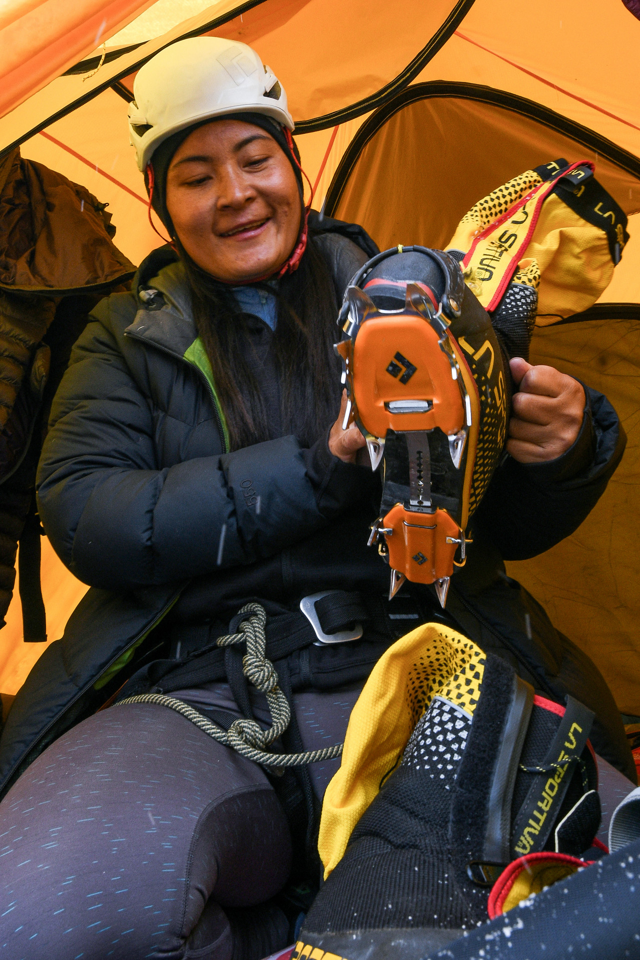 Phunjo Lama é a nova recordista da escalada ao Monte Everest