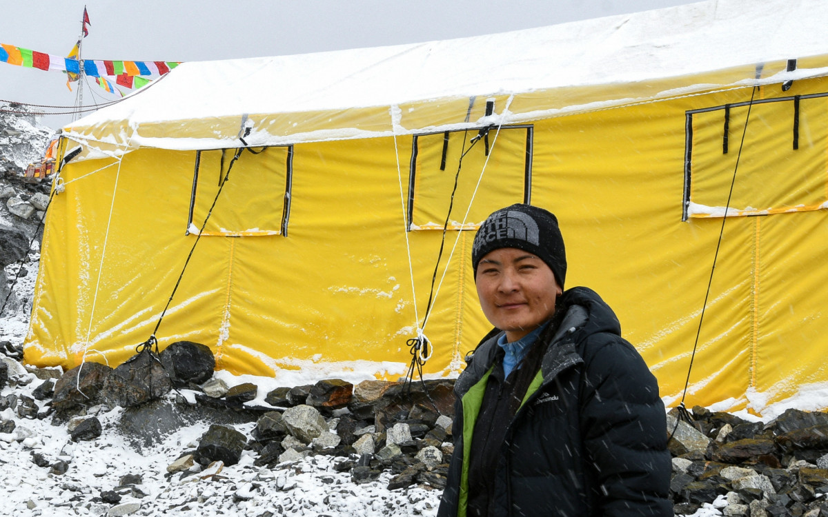 Phunjo Lama é a nova recordista da escalada ao Monte Everest