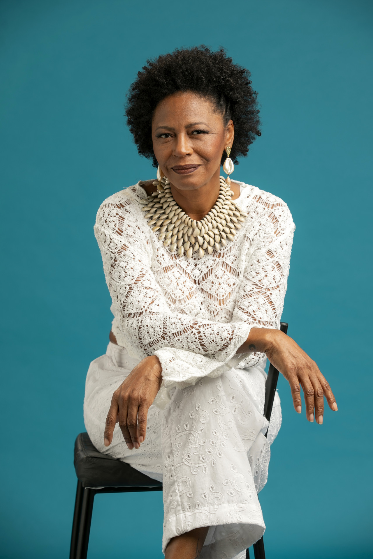 Edvana Carvalho comemora sucesso de Inácia, em 'Renascer', e entrega Edvana Carvalho comemora sucesso de Inácia, em 'Renascer', e entrega