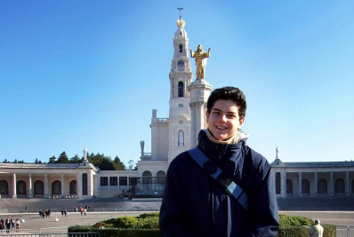 Papa Francisco reconhece milagre atribuído ao 'padroeiro da internet'