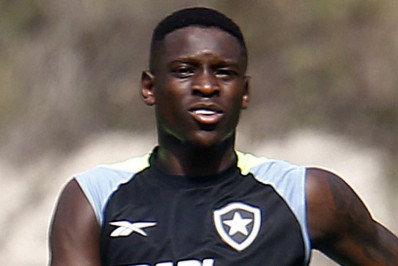 Em 15 jogos, Luiz Henrique iguala número de gols de primeira temporada no Betis