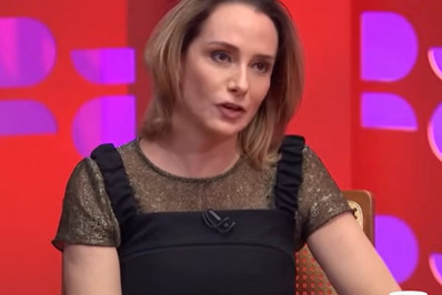 Carol Proner revela como se sente ao ser citada como 'esposa de Chico Buarque': 'Incomoda a intenção'