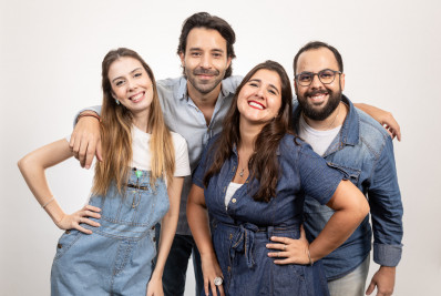 Peça Feitos Um Para o Outro estreia no Teatro da UFF