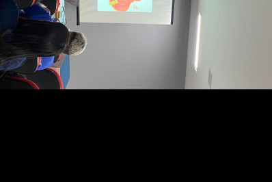 Consultora da Unesco dá aulas para equipe do Programa Aprendiz Musical