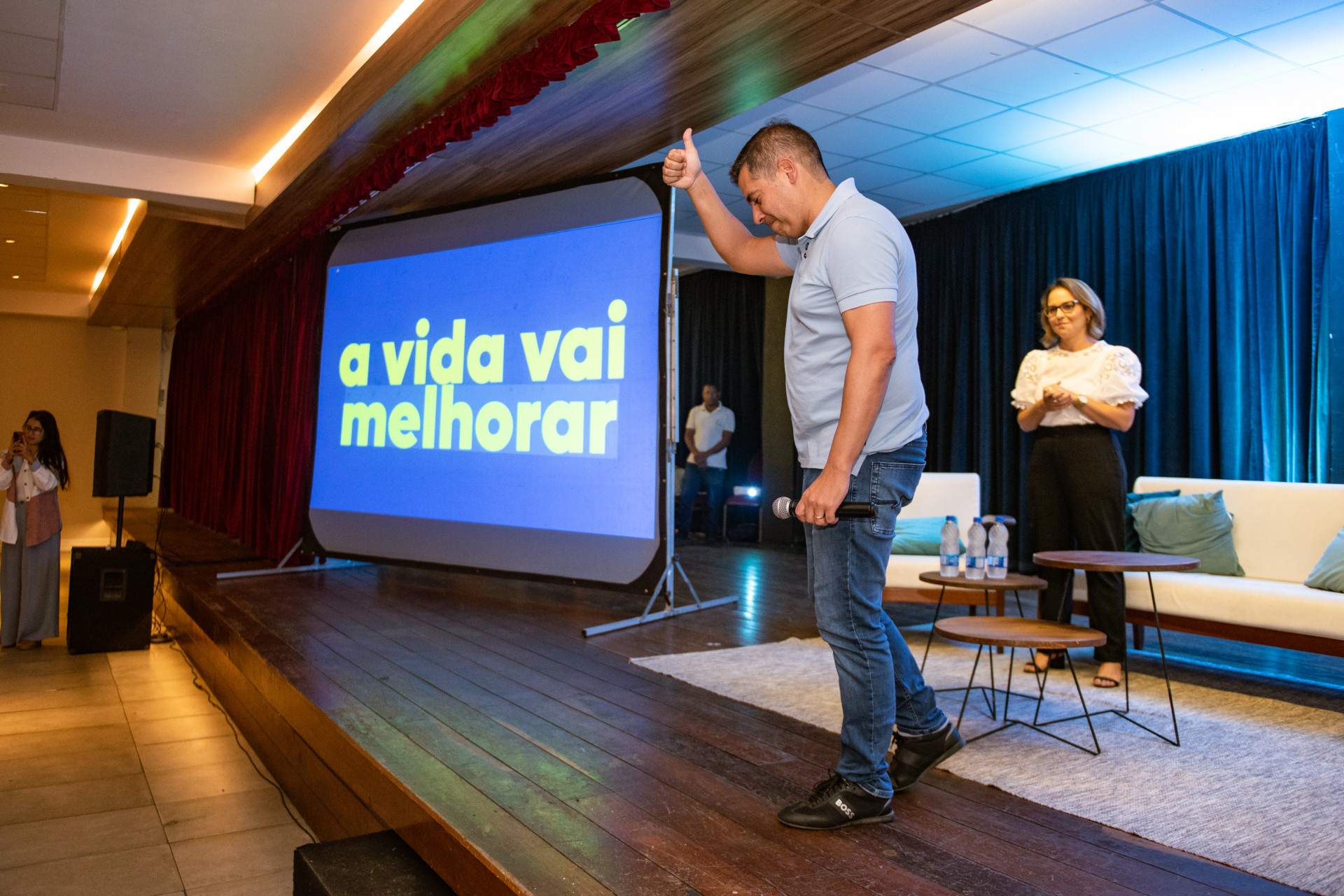 Dr. Serginho (PL) durante reunião política - Ascom