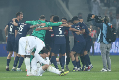 Lyon, de John Textor, perde para o PSG na final da Copa da França