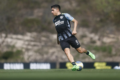 Botafogo irá poupar Savarino em partida contra o Junior Barranquilla