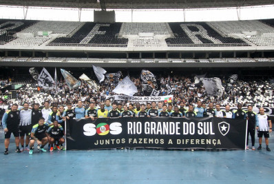 Artur Jorge exalta importância de treino aberto do Botafogo: 'Dar nossa contribuição'