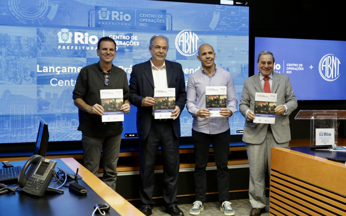 O documento vai estar dispon&iacute;vel no ABNT Cat&aacute;logo - Beth Santos