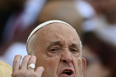Papa Francisco usa insulto para se referir a homossexuais nos seminários