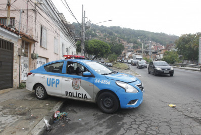 PM segue com policiamento reforçado no Morro dos Macacos após intenso tiroteio