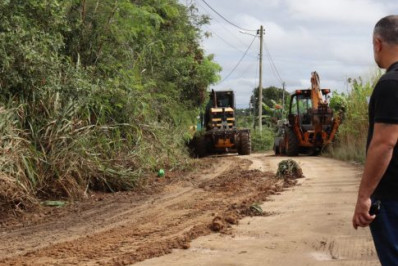 Estrada do Botafogo, em São Pedro da Aldeia, passa por obras de recuperação