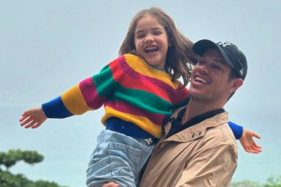 José Loreto comemora aniversário com a filha: 'Minha melhor versão'