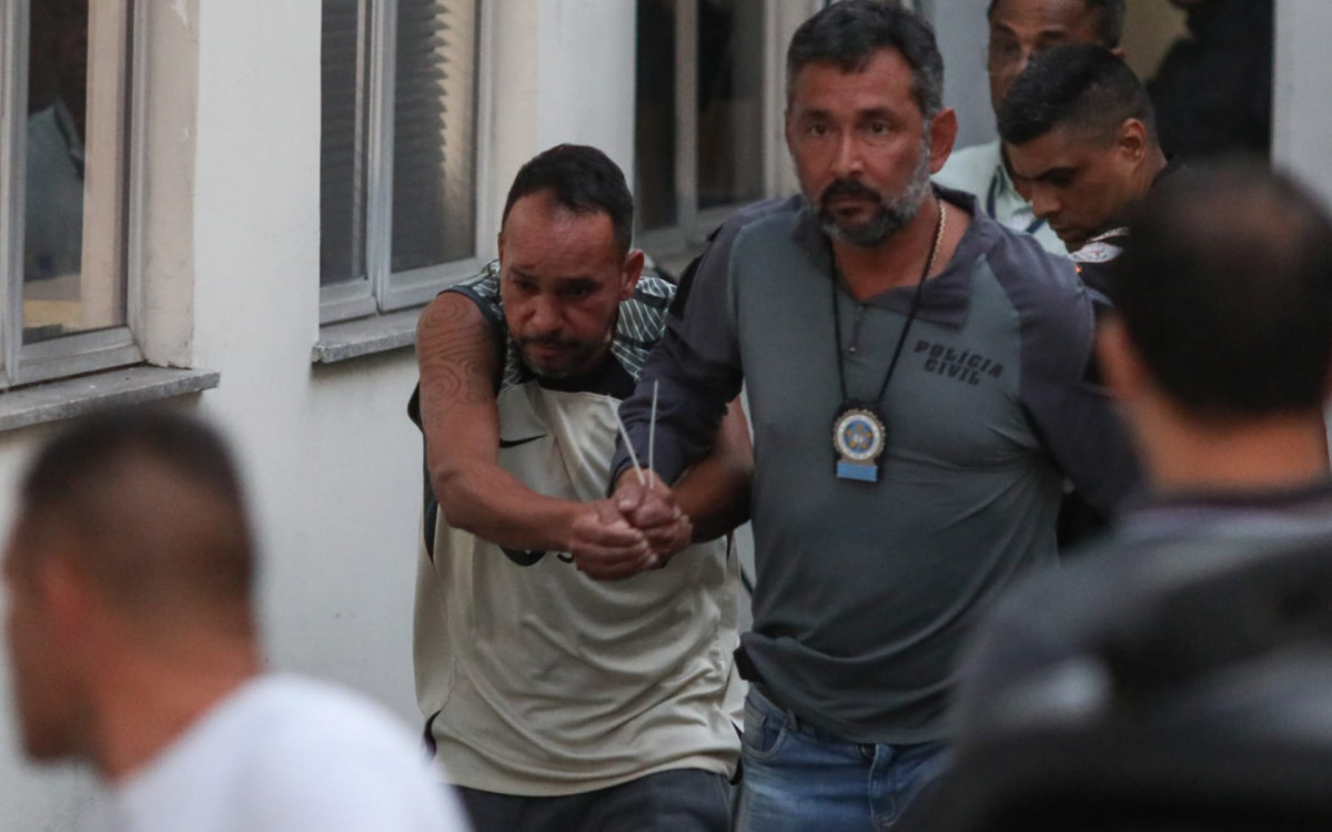 Suspeito de matar menina na ilha do Governador foi transferido da 37&ordf; DP nesta ter&ccedil;a-feira (28)