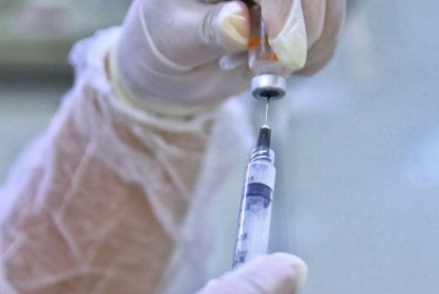 Vacina contra Covid-19 que protege da variante XBB segue disponível em Nilópolis