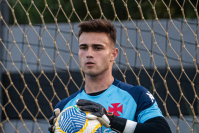 Trio resiste a desgaste da SAF e prova importância em elenco do Vasco