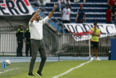 Artur Jorge explica escolha por time misto e exalta desempenho do Botafogo