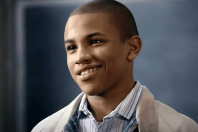 Drew de 'Todo Mundo odeia o Chris' surpreende ao usar camiseta do Brasil