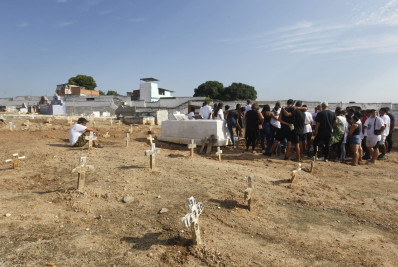 Jovens negros representam 73% das mortes por violência ou acidente, aponta estudo