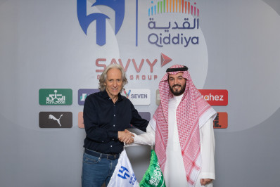 Al-Hilal, da Arábia Saudita, anuncia a renovação de contrato com Jorge Jesus
